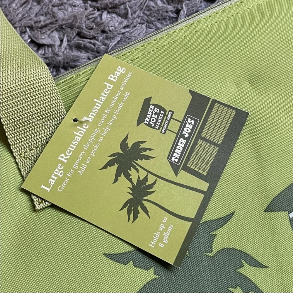 NWT! Trader Joe's Olive Green Large Insulated Tote Bag